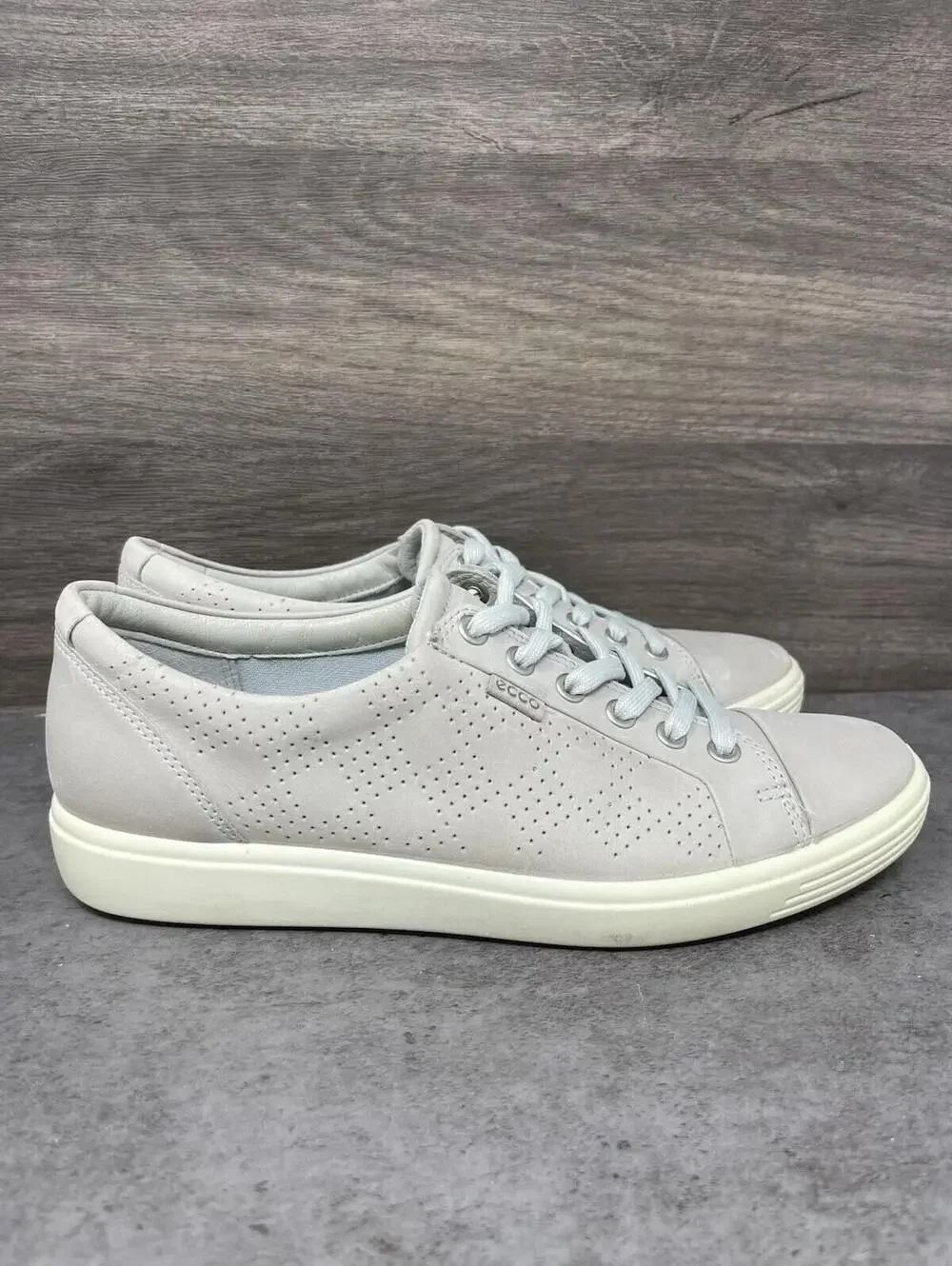 Ecco Light Gray Leather Perforated Athletic Sneakers